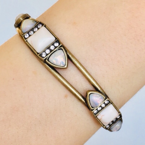Chloe + Isabel Jewelry - 🦄 Rare C+I Lunette White Turquoise Cuff Bracelet